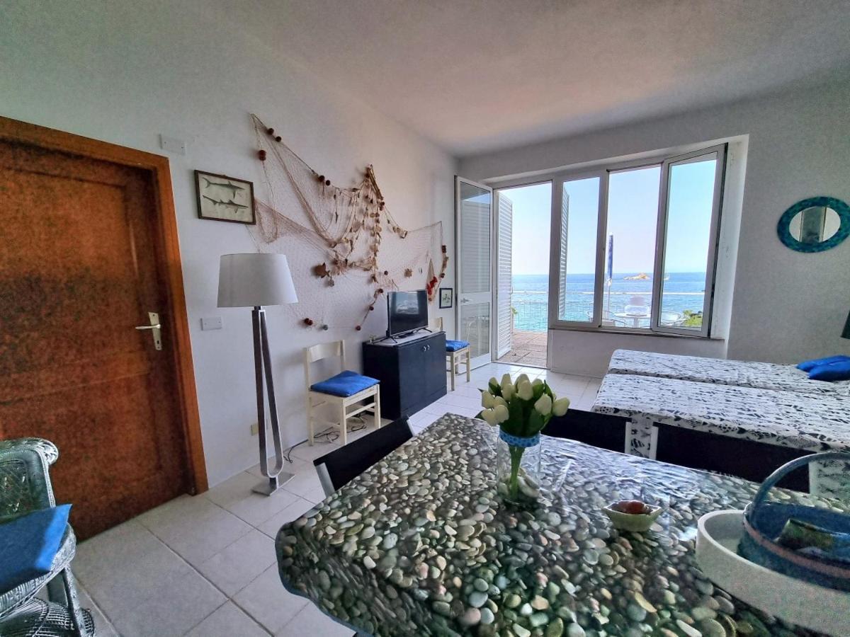 Appartamenti La Terrazza Sulle Ghiaie - Goelba Portoferraio Habitación foto